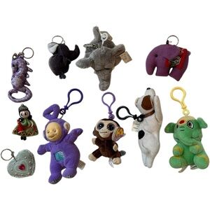 Lot (10) Vintage Bag Clips & Key Chains Stuffed Plush Tubbie Monkey Elephant